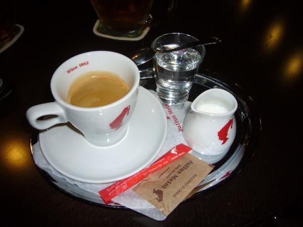 Espresso v Twins baru